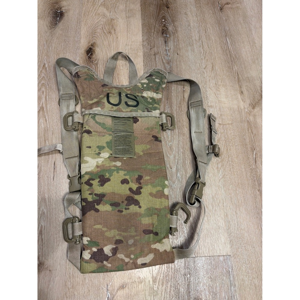 US Military MOLLE II Hydration Carrier Operational  Camouflage Pattern Multicam